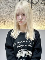 オプス 大名店(Ops)&nbsp;ブリーチ/抜きっぱなしブロンド/顔周りウルフ