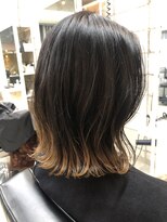 ボウ(BOW)&nbsp;グラデーションカラー×切りっぱなしボブ