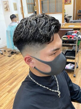 ヘアスタジオ ロメオ(hair studio Romeo) ハイライト×パーマ×フェード