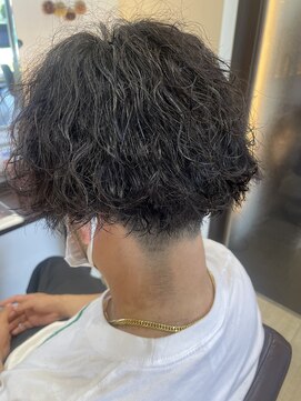 ガーデンエス 府中店(GARDENes) 【メンズ波巻きパーマ】