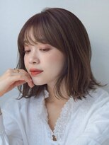 ガーデンヨコハマエスト(GARDEN YOKOHAMA est)&nbsp;ミディアム　レイヤー　似合わせカット　イメチェン　ベージュ