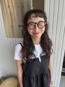 モニカ ヘアー(monica Hair) セミロングカット アッシュブラウン ナチュラルパーマ 20代 30代