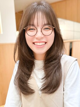 ルエ(rue) グレーベージュストレートレイヤーロング黒髪◎20代30代40代50代