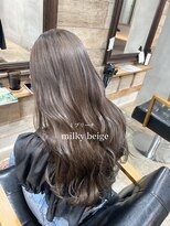 シー.(SHE.)&nbsp;ミルキーベージュ×ロングスタイル