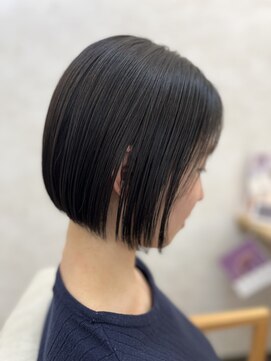 クラヴィア エクラート 梅田店(CLAVIA.ECLART) スリークフラットボブ