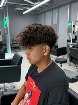 リッチブランドアンドコー(Rich Brand&Co) スパイキーショート　フェード　スペインカール　ルーズパーマ