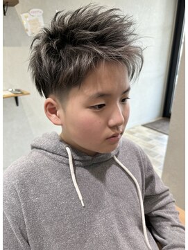 コーディー(Kody) キッズカット/ショートヘア/ハイライト/メンズカット