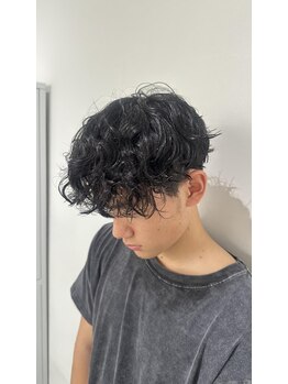 サラジュ 川西店(SARAJU)の写真/ON/OFFどちらもキマるスタイルが人気！清潔感を大切にしたデキる男スタイルが高評価☆初メンズパーマも◎