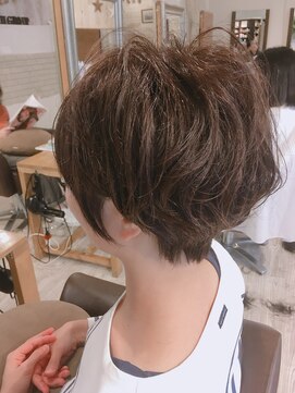 ウィービーパセリ atre川越店(WE BE PARSLEY) トップふんわり☆メリハリショート  担当 黒岩明子