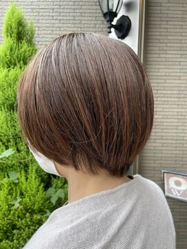 ルシードスタイル クリザンテーム ショートボブ