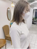 エル 桜山(yel)&nbsp;ハイトーンベージュ/髪質改善/インナーカラー/ケアブリーチ