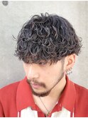 波巻きスパイラルパーマツーブロックアップバングショート