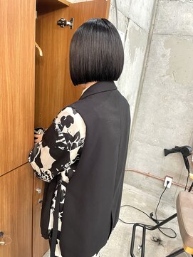 ノイ(noii) 切りっぱなしコンパクトボブ