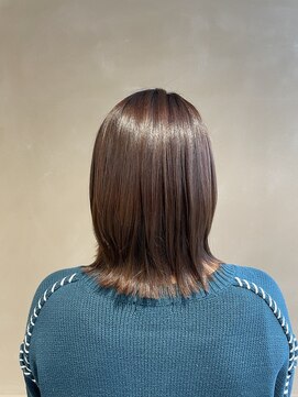 アパートメント オブ ソロン(The Apartment of Solon) 【Aya】伸ばしかけのきりっぱなしボブ