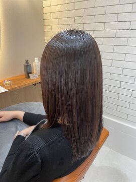 アンドワン(ANDONE) ナチュラルストレートヘア