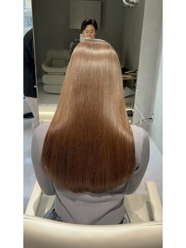 ルミス 銀座(Lumis) ストレートスタイル/艶髪/髪質改善/縮毛矯正/20代30代40代50代