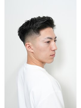 モリゲン フェローシップ レグ(MORIGEN fellowship REGU) ダークアッシュベリーショートニュアンスパーマフェード0701