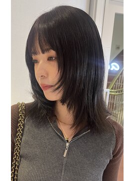 アム(amu) ボブレイヤー／ミディアムレイヤー