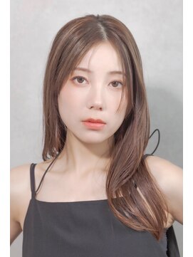 メゾンドムニ 恵比寿(Maison de MUNi) 20代30代◎定番ハイライト×艶カラー小顔レイヤー透明感