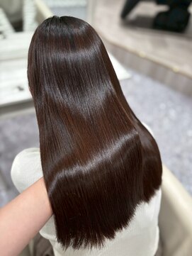 ナビ 金沢駅前店(navi) ツヤ感重視の髪質改善縮毛矯正