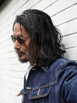 オルト(Altn) 大人の波巻きスパイラルパーマミディアムロングメンズカットヘア