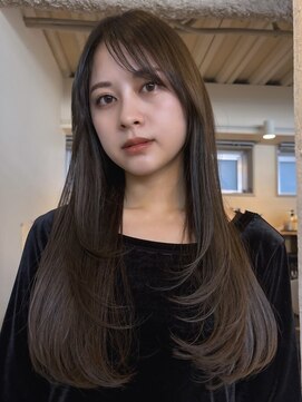 キーゴ 博多(KY-GO.) レイヤースタイルとオリーブグレージュ