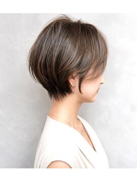 ウィールール 栄町店(WE RULE) ショートボブ×くびれショート|アッシュベージュ|30代40代人気