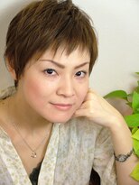 スロウ(sloe)&nbsp;かわいらしさとクールさを兼ねそなえたショートスタイル