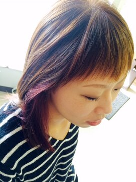 シュエット(chouette) ビビットインナーカラー・・・個性的な前髪とともに