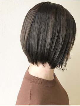 オウルヘアー(Owl hair) 大人グラボブ×アッシュグレージュ