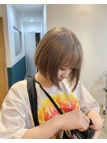 ヘアーブレイス(hair brace)&nbsp;ブリーチ一回ミルクティーベージュstylist聖斗