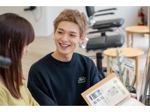 LUVISM公式ラインの登録で割引ポイントが貯まって予約も可能　【松崎/新潟東区/ダブルカラー/髪質改善