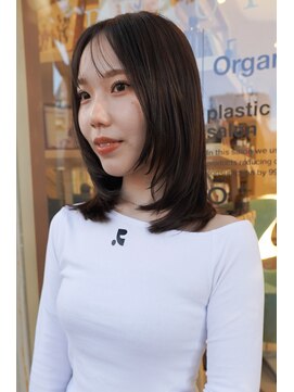 ビュートリアム 福岡(BEAUTRIUM) ミディアム顔まわりレイヤーカット