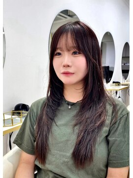 ワンズ リー 上大岡店(One's ly) ハッシュハイレイヤー_前髪アンブレラカラーこなれミディ