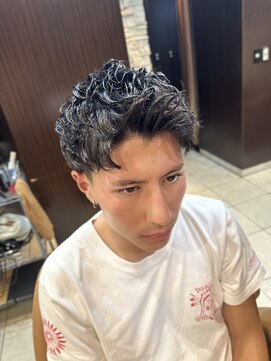 ヘアーモードキクチ 神田日銀通り店 スペインカール