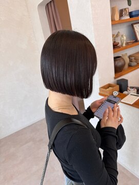 イルプロム 御厨店(illuprom.) 切りっぱなしボブ