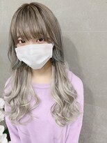 カルフール ロコ 草加西口店(Carrefour LOCO)&nbsp;グラデーション・レイヤーカット・ケアブリーチ・韓国風ヘア