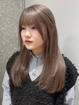 サンク 原宿 表参道(cinq) ダメージレスなブリーチカラーでミルクティーグレージュカラー