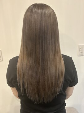 アイ(ai) グレージュ