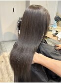 ダークブラウン