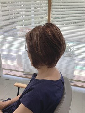 ネオリーブウリ 二子玉川店(Neolive uri) イメチェンホワイトブロンド外ハネボブ美髪ワイドバング