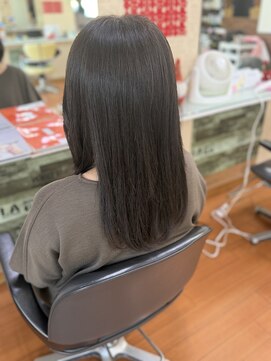 アークスヘアー 髪質改善ハイライトブルーブラック白髪染めロングウルフ