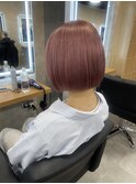 ピンクベージュ