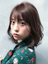 クーエフー(coo et fuu)&nbsp;斜めバングのフェザーボブ 藤沢　大人透明感アッシュベージュ