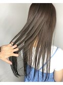 アッシュグレージュ