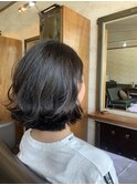 切りっぱなしボブスタイル