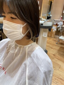 クララ サカエ(CLALA Sakae LA.DONNA group) タンバルモリ×イヤリングカラー