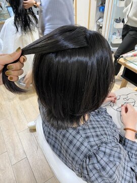 ネオリーブ チロル 横浜西口店(Neolive CiroL.) 縮毛矯正 地毛風ストレート 酸性ストレート 美髪