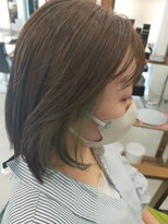 リーフ ヘア 上田美容研究所(Lief hair) マットイヤリング