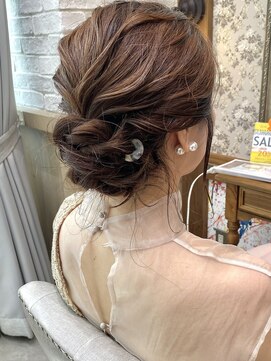 ザザ シンジュク(ZA/ZA shinjuku) 緩めローアップスタイルアレンジ